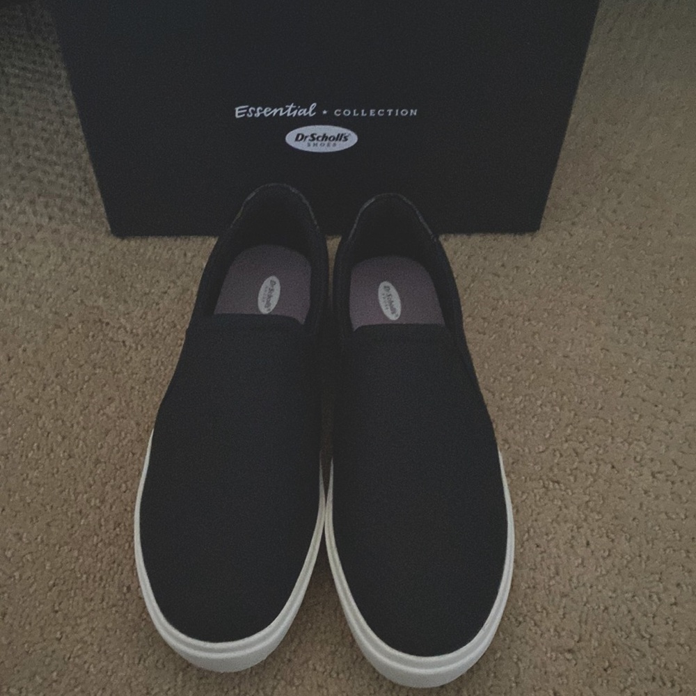 Dr. Scholl’s Wink sneaker